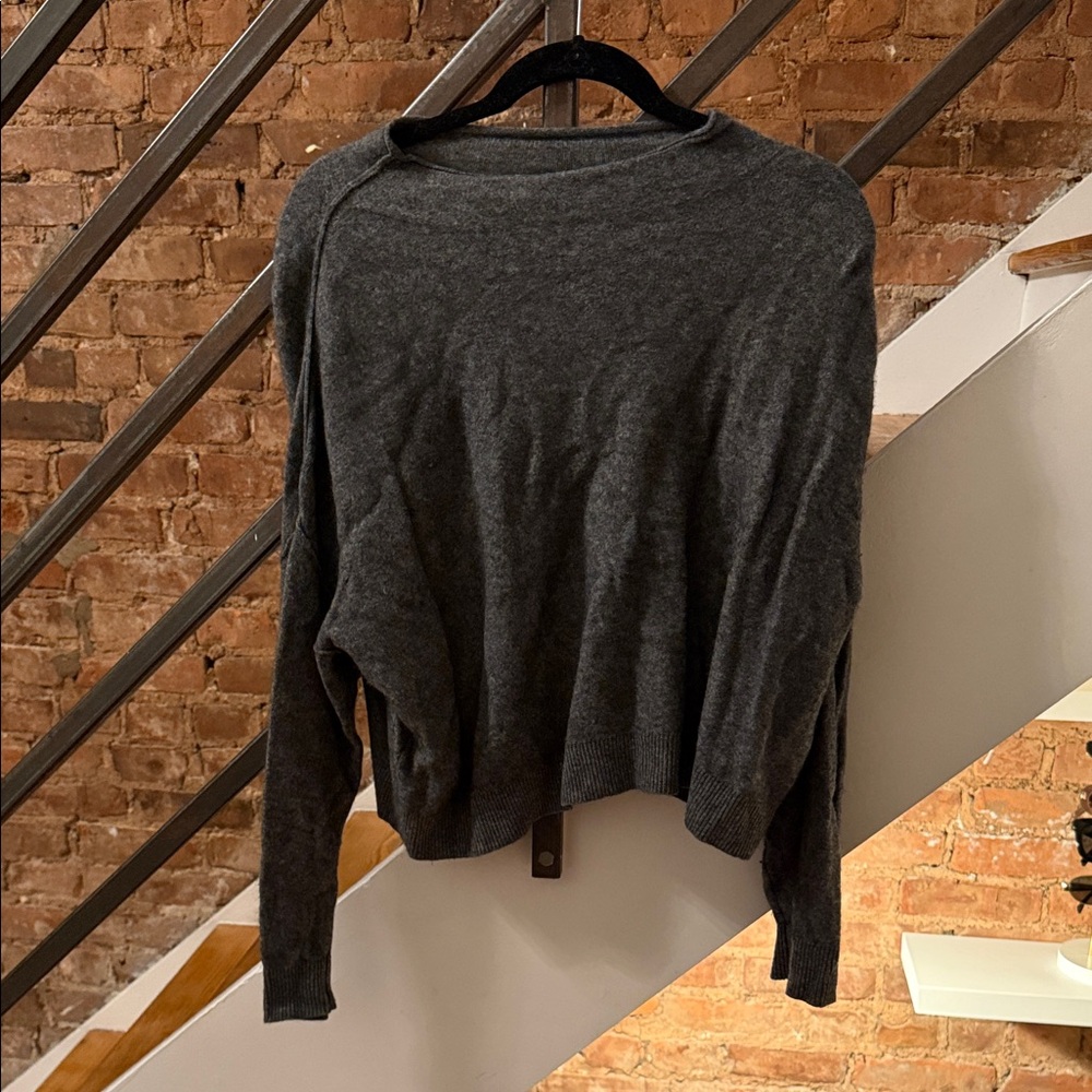 Women's Gray Sweater Top